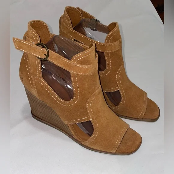 Sold NWT LUCKY BRAND LUKILI WEDGE SANDAL SIZE 9 - Picture 3 of 11